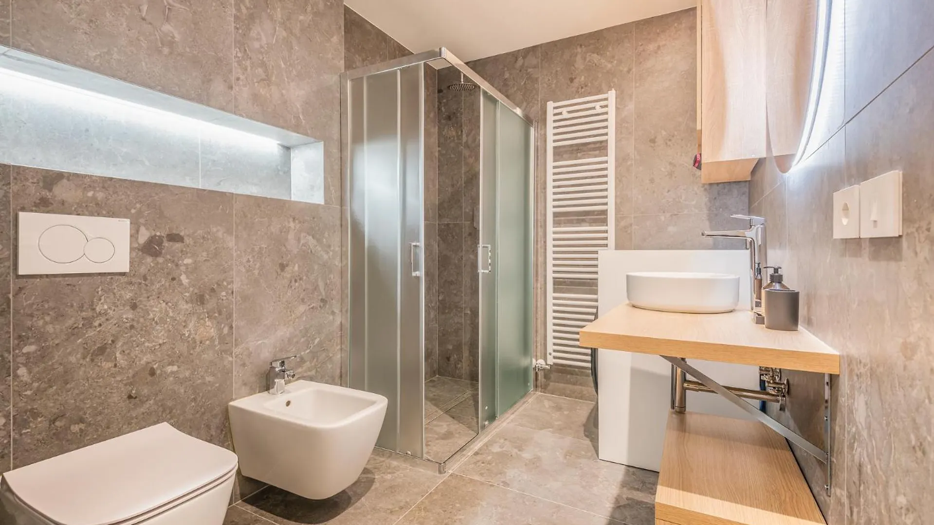Апартаменты Brand New Milano Via Melzi D'Eril 18 4 Pax 0*, Милан