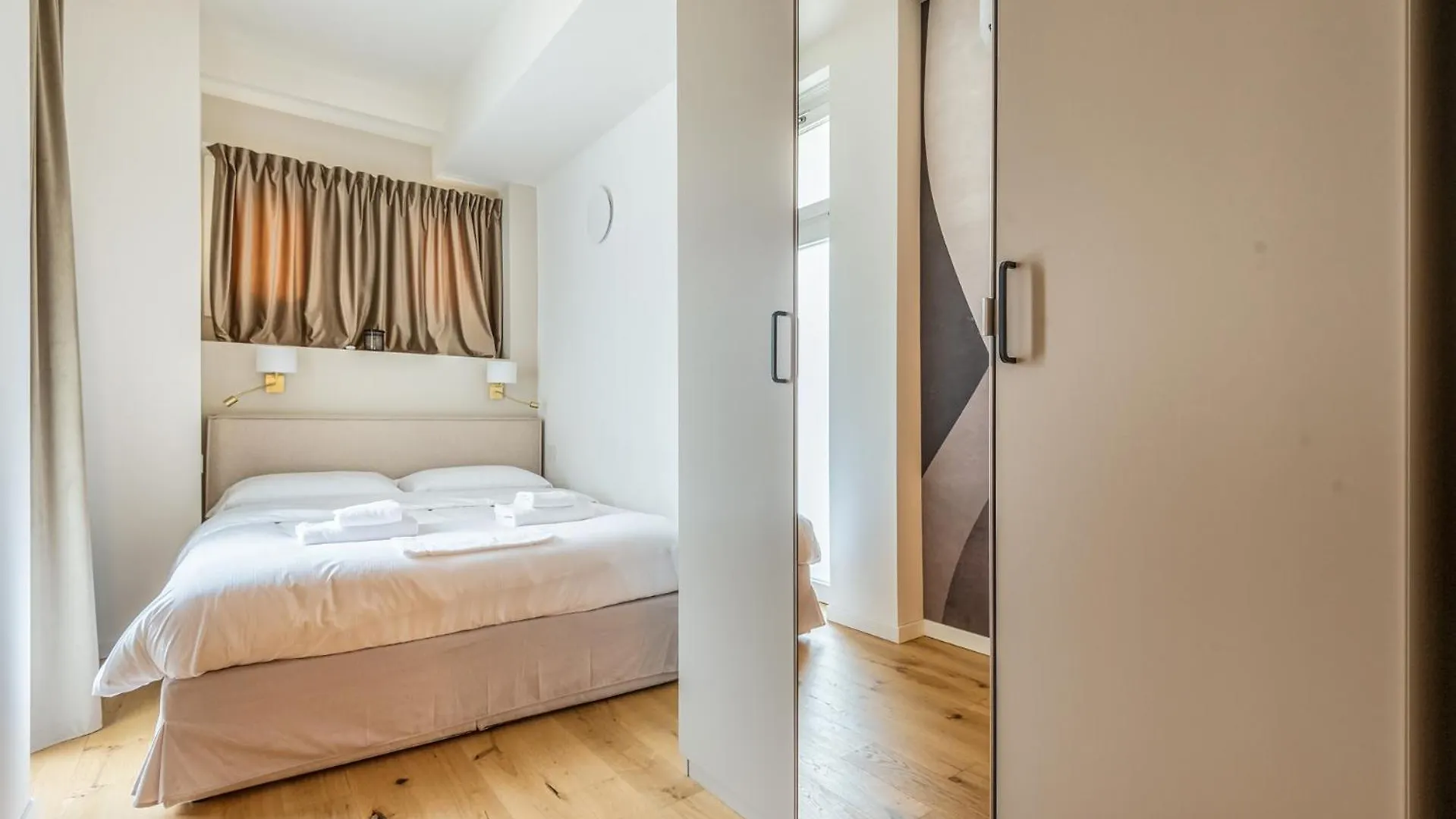 Апартаменты Brand New Milano Via Melzi D'Eril 18 4 Pax