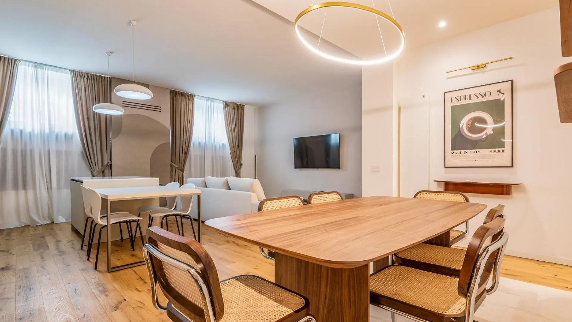 Appartamento Brand New Milano Via Melzi D'Eril 18 4 Pax 0*,  Italia